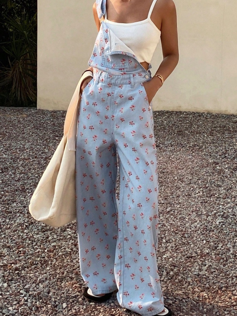 Western Floral Print Wide leg Denim Jeans Bibs Overalls
- Picture 2 of 6